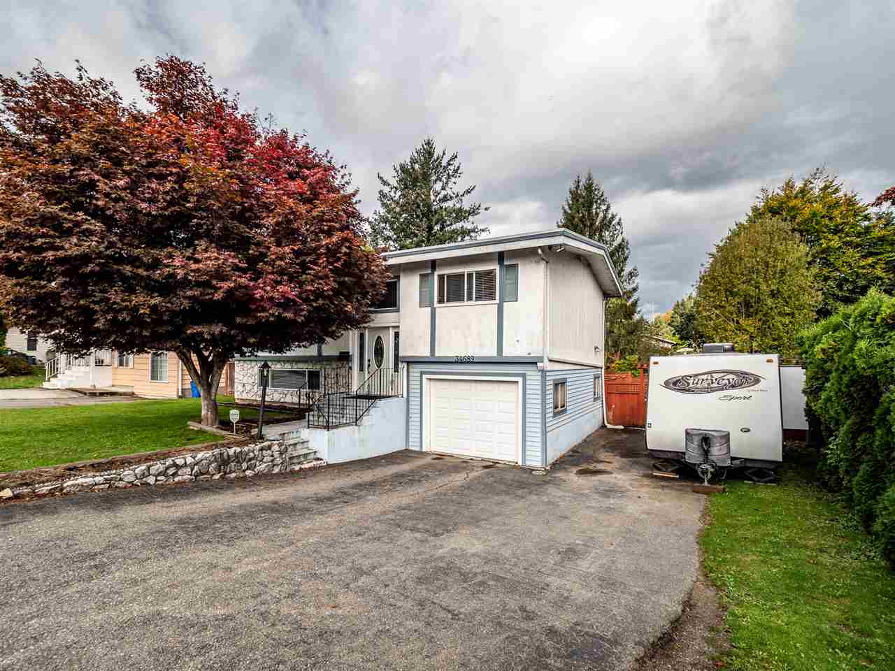 FEATURED LISTING: 34689 MARSHALL Road Abbotsford