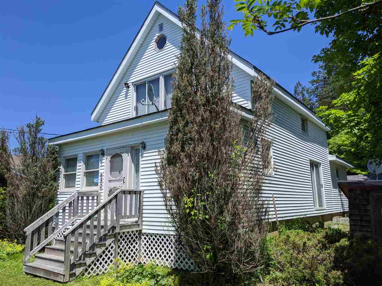 FEATURED LISTING: 652 LORNE Street New Glasgow