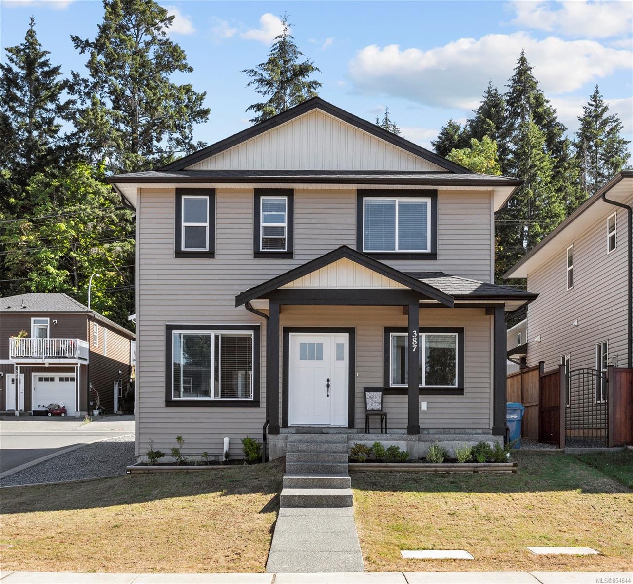 FEATURED LISTING: 387 CAMBIE Rd