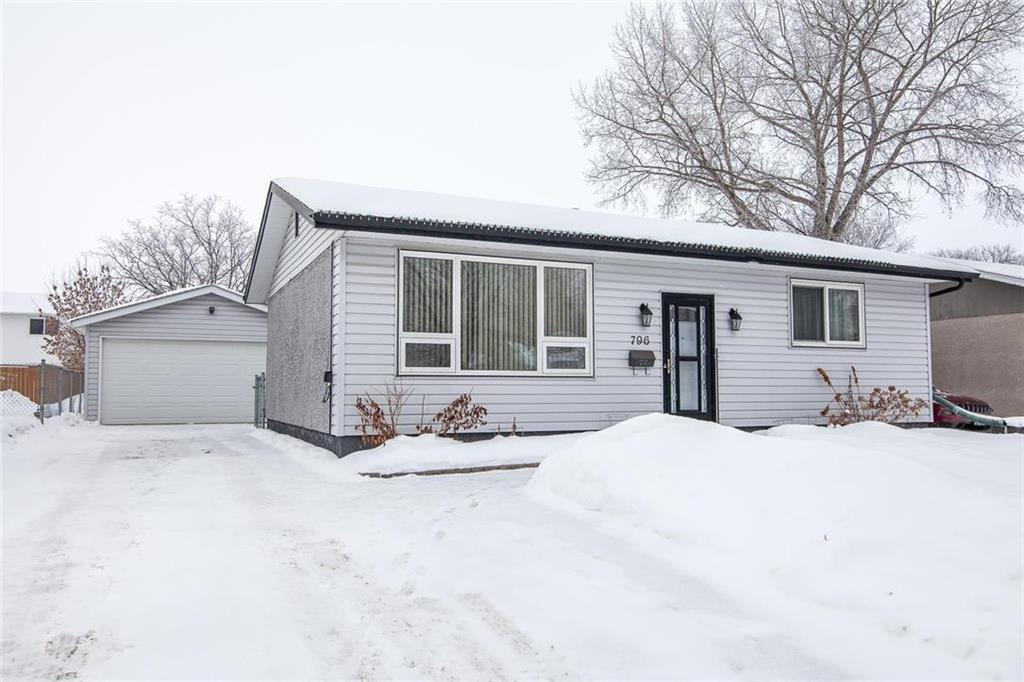 FEATURED LISTING: 796 Isbister Street Winnipeg