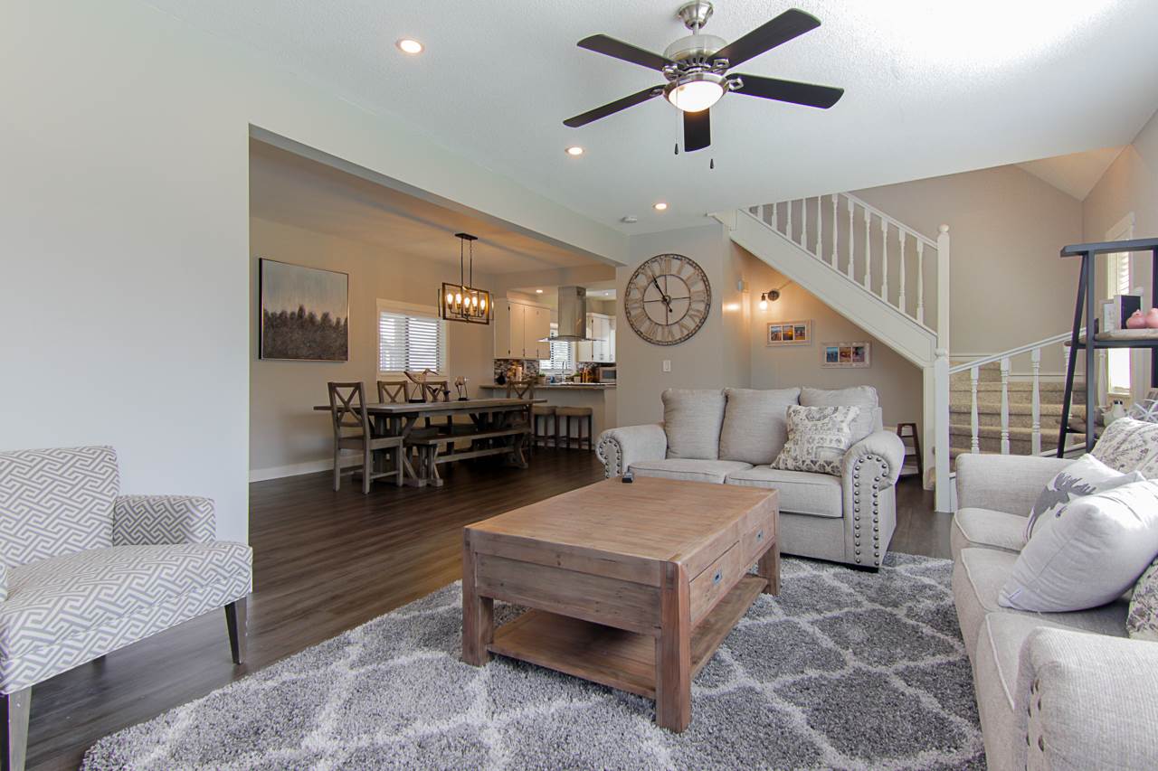 FEATURED LISTING: 25321 72 Avenue Langley