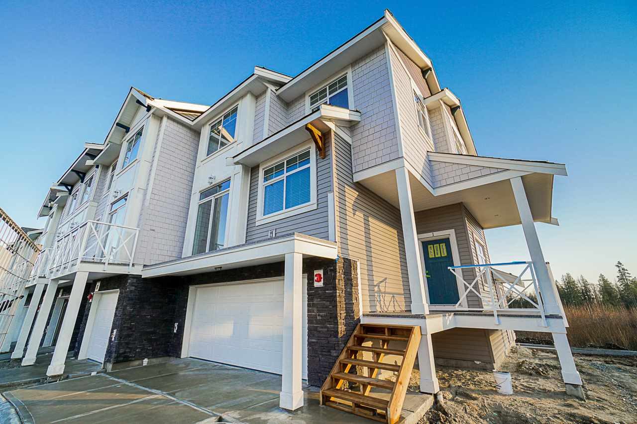 FEATURED LISTING: 1 - 21102 76 Avenue Langley