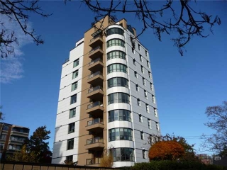 Main Photo:  in Vancouver: Kerrisdale Condo for sale (Vancouver West)  : MLS(r) # V920133