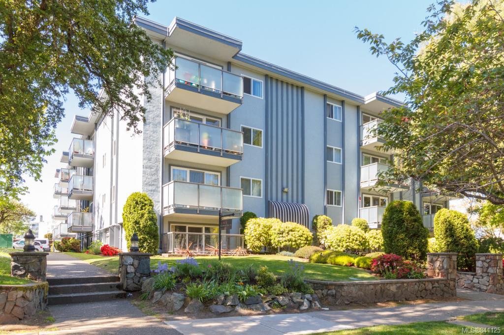 FEATURED LISTING: 401 - 305 Michigan St Victoria