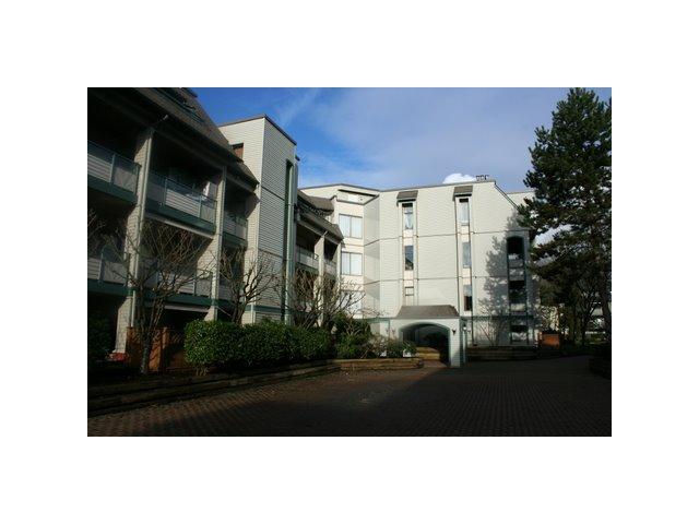 Main Photo: # 407 2915 GLEN DR in Coquitlam: North Coquitlam Condo for sale in "GLENBOROUGH" : MLS(r) # V882967
