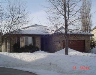 Main Photo: 22 SANDSTONE PLACE in : Fort Garry/Whyte Ridge/St Norbert Residential for sale (South West Winnipeg)  : MLS(r) # 2704125