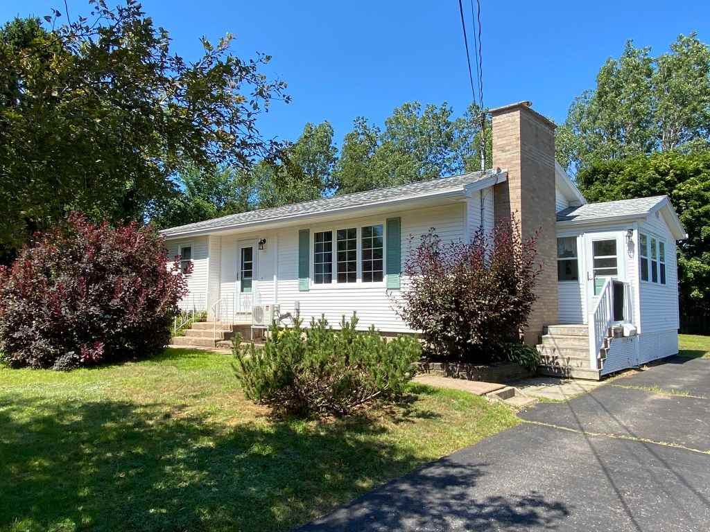 FEATURED LISTING: 1135 Aalders Avenue New Minas
