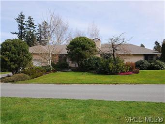 FEATURED LISTING: 4955 Del Monte Avenue