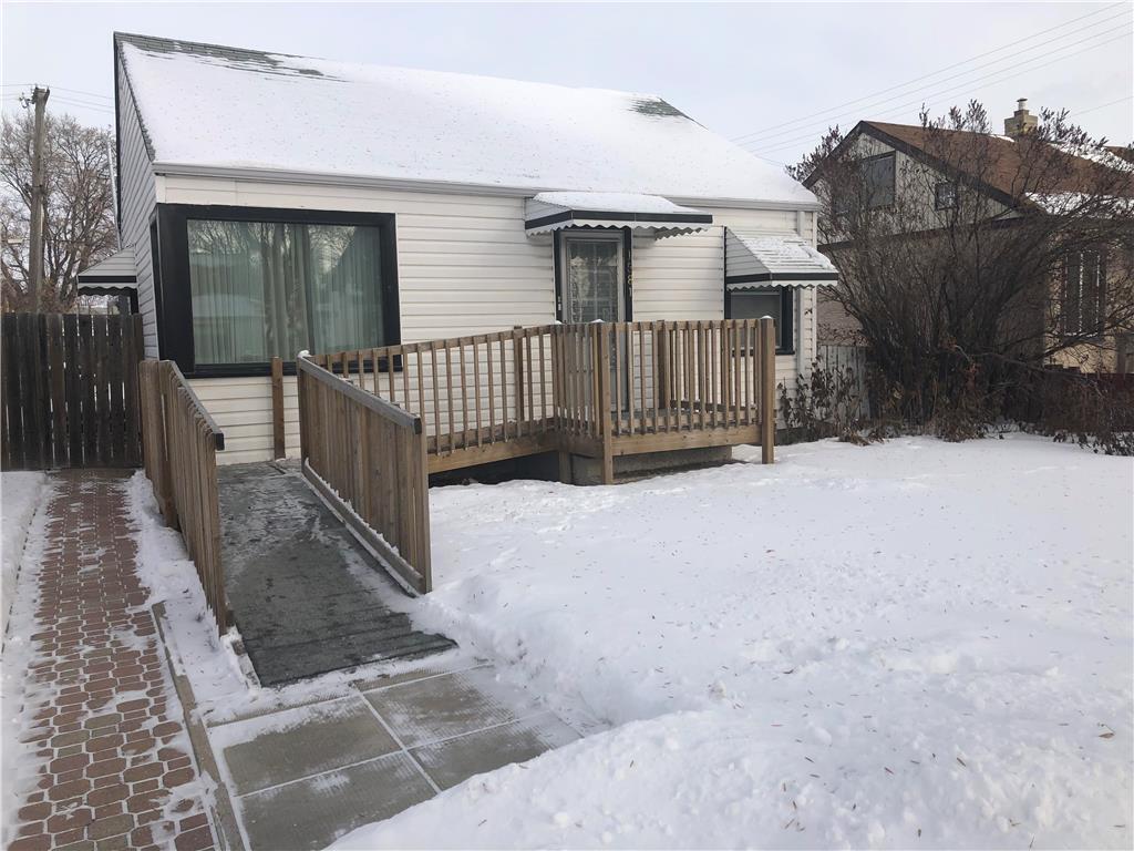 FEATURED LISTING: 1581 Magnus Avenue West Winnipeg