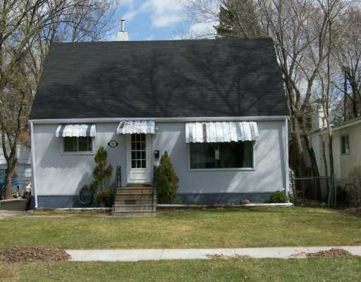 Main Photo: 99 WOODLANDS Crescent in WINNIPEG: Westwood / Crestview Single Family Detached for sale (West Winnipeg) : MLS®# 2706521
