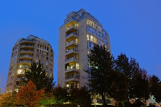 Main Photo: 800 5890 Balsam Street in Vancouver: Kerrisdale Condo for sale (Vancouver West)  : MLS(r) # V912082