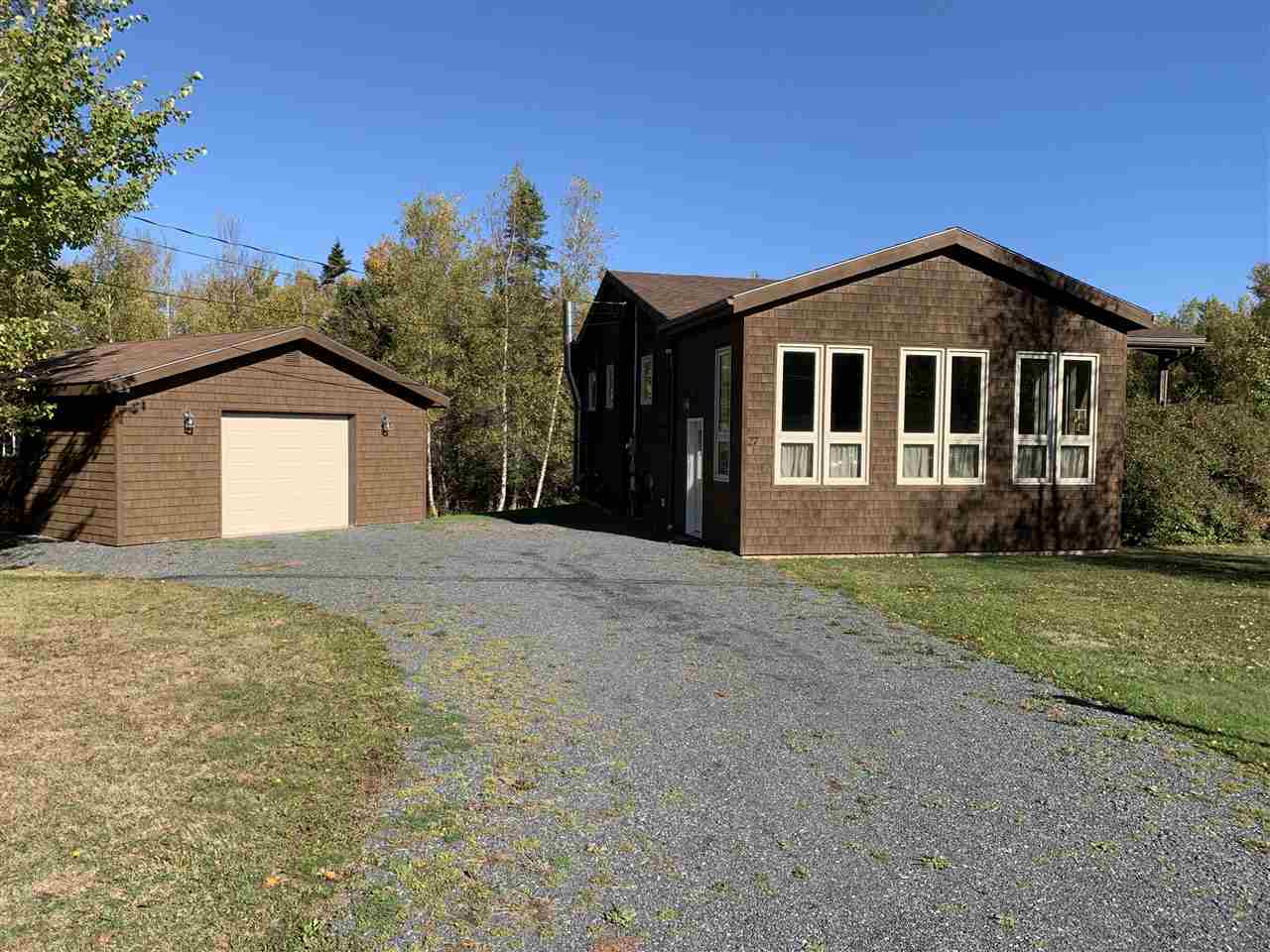 FEATURED LISTING: 27 Sandstone Drive Kings Head