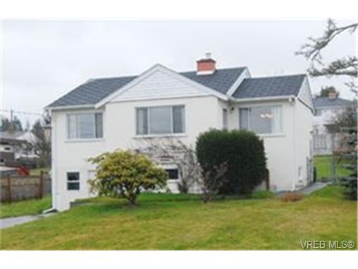 Main Photo: 730 Daffodil Avenue in VICTORIA: SW Marigold Single Family Detached for sale (Saanich West) : MLS(r) # 241350