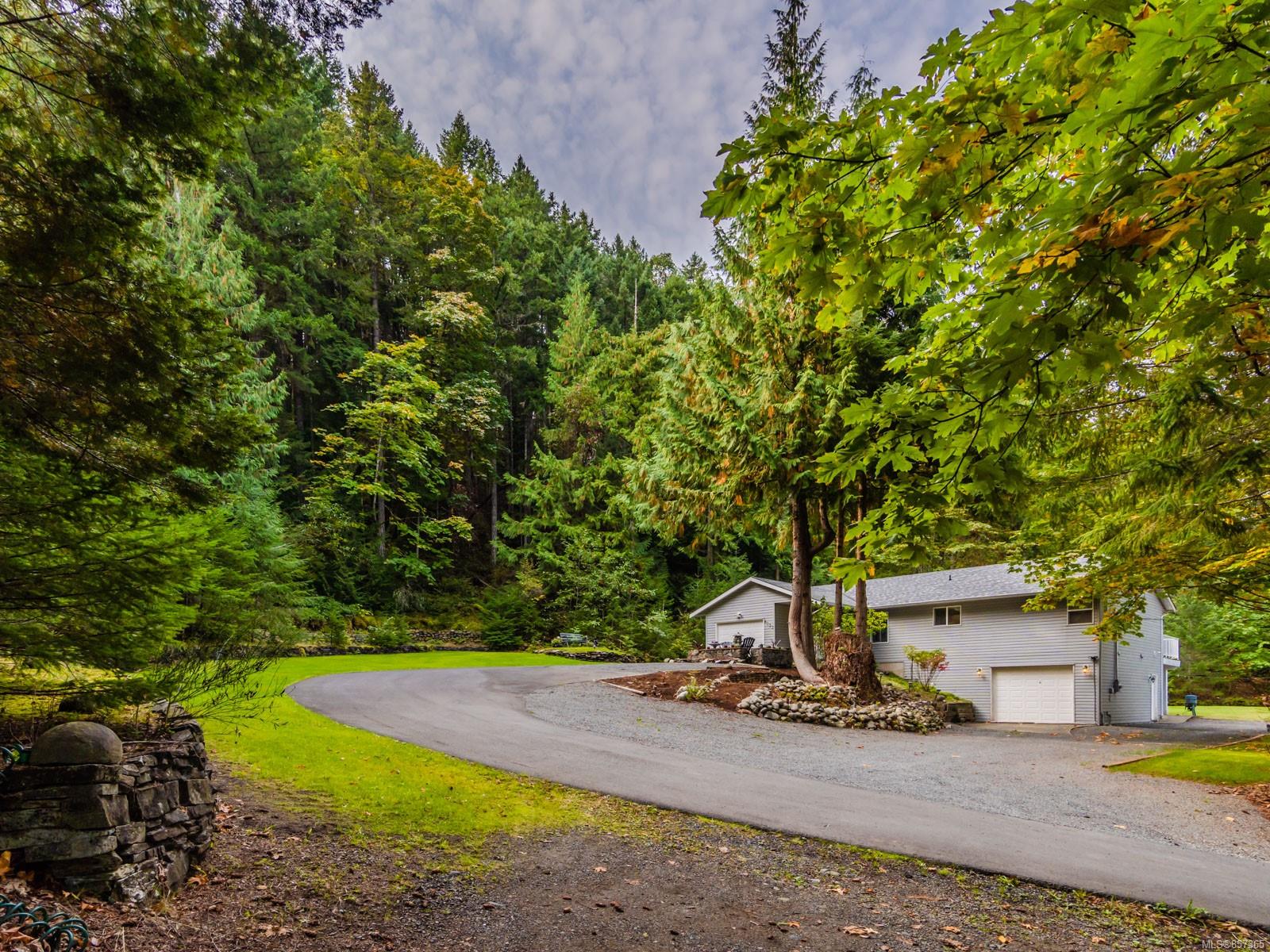 FEATURED LISTING: 8033 Sywash Ridge Rd