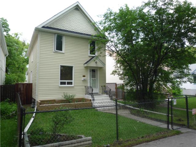 Main Photo: 500 JUBILEE Avenue in WINNIPEG: Fort Rouge / Crescentwood / Riverview Residential for sale (South Winnipeg) : MLS®# 1011744