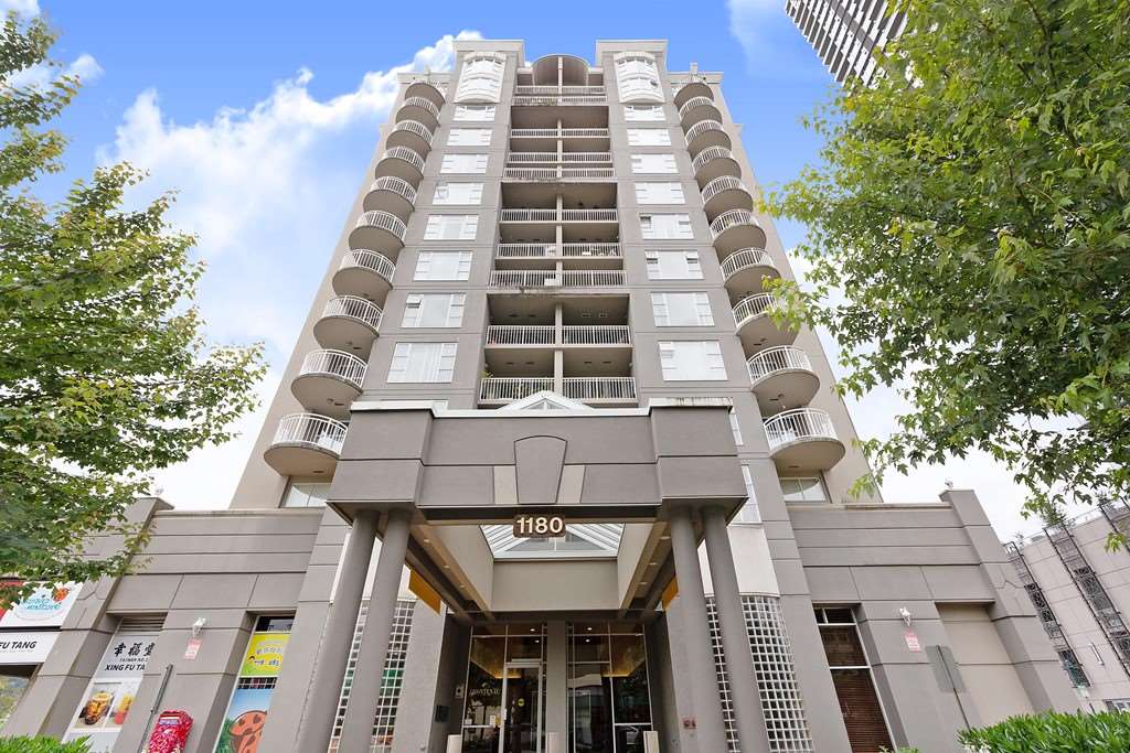 FEATURED LISTING: 906 - 1180 PINETREE Way Coquitlam