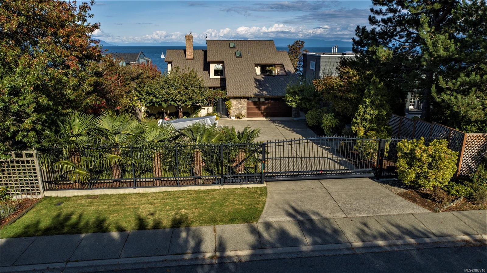 FEATURED LISTING: 4942 FILLINGER Cres
