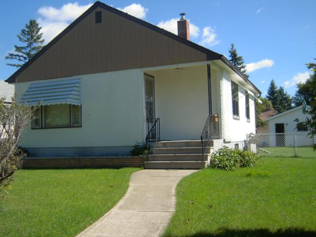 Main Photo: 379 BERRY Street in WINNIPEG: St James Residential for sale (West Winnipeg) : MLS®# 1018172