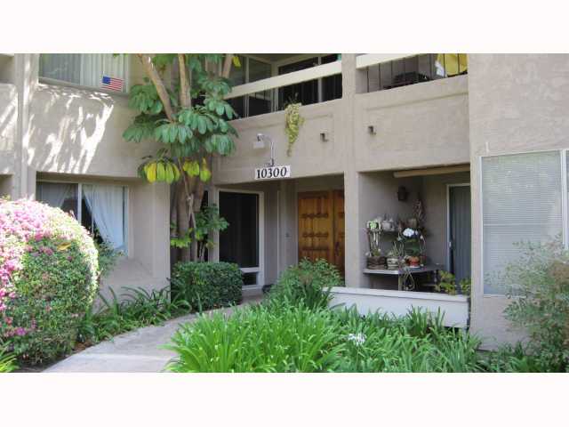 Main Photo: MISSION VALLEY Condo for sale : 2 bedrooms : 10300 Caminito Cuervo #58 in San Diego
