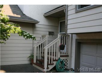 FEATURED LISTING: 122 - 710 Massie Dr VICTORIA