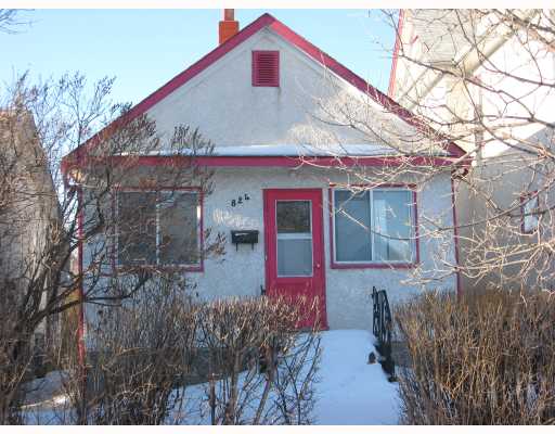 Main Photo: 824 STELLA Avenue in WINNIPEG: North End Residential for sale (North West Winnipeg) : MLS®# 2904859