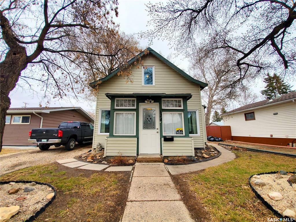 FEATURED LISTING: 124 Witney Avenue South Saskatoon
