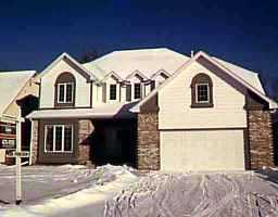 Main Photo: 134 NEWCOMBE Crescent in WINNIPEG: Windsor Park / Southdale / Island Lakes Single Family Detached for sale (South East Winnipeg) : MLS®# 9820270