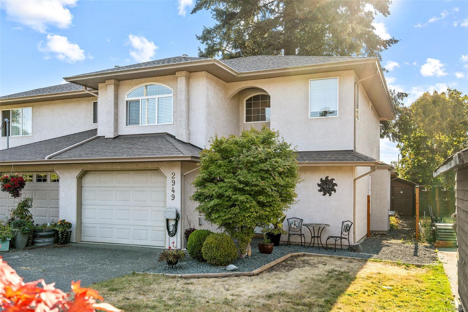 FEATURED LISTING: 2949 Robalee Pl