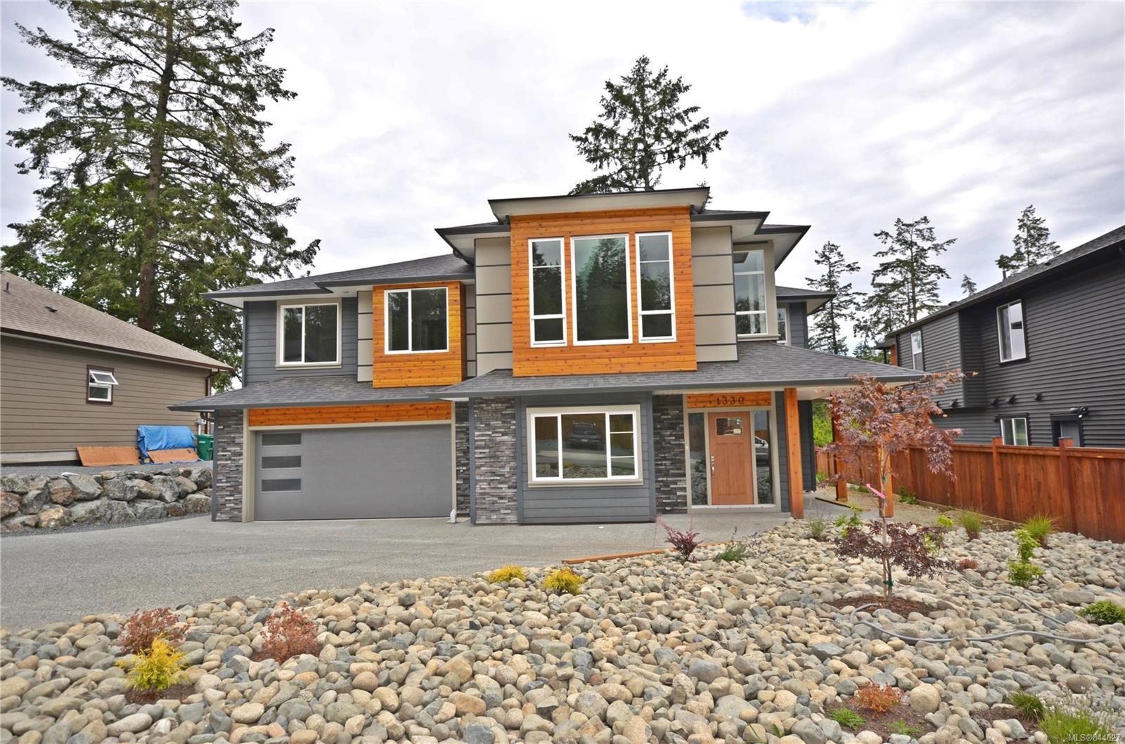 FEATURED LISTING: 1330 Blue Heron Cres NANAIMO