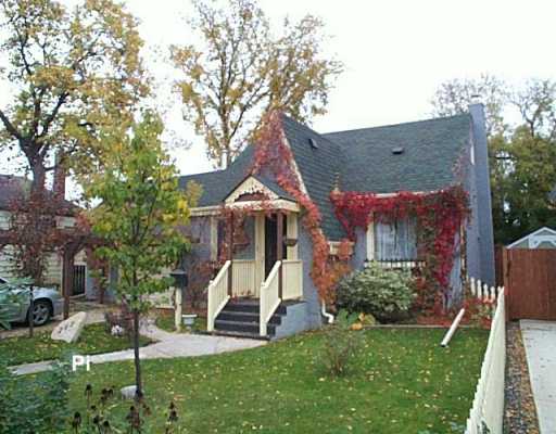 FEATURED LISTING: 242 ROBERTA Avenue WINNIPEG