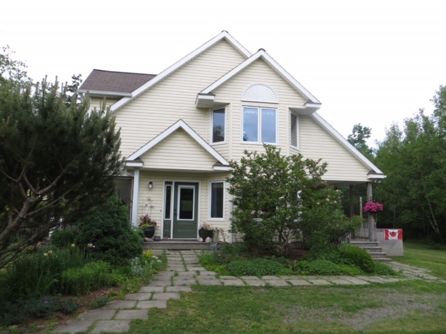 FEATURED LISTING: 167 BLACK POINT Lane Black Point