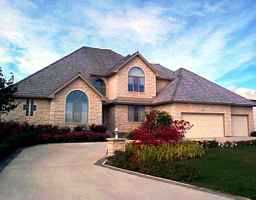 Main Photo: 744 PARK Boulevard South in WINNIPEG: River Heights / Tuxedo / Linden Woods Single Family Detached for sale (South Winnipeg) : MLS®# 2013386