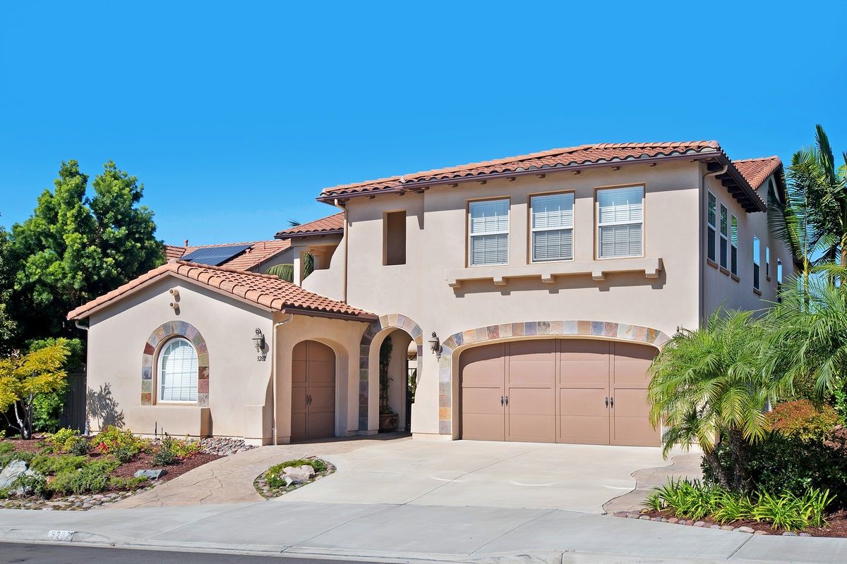 Main Photo: LA COSTA House for sale : 8 bedrooms : 3282 AVENIDA DE SUENO in Carlsbad
