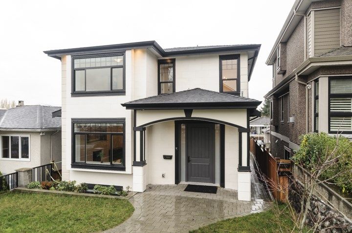 Main Photo: 3240 E 6TH AVENUE in Vancouver: Renfrew VE House for sale (Vancouver East) : MLS®# R2224190
