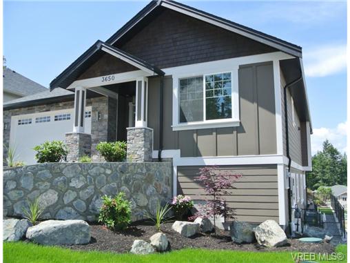 Main Photo: 3650 Coleman Place in VICTORIA: Co Latoria Single Family Detached for sale (Colwood) : MLS®# 329302