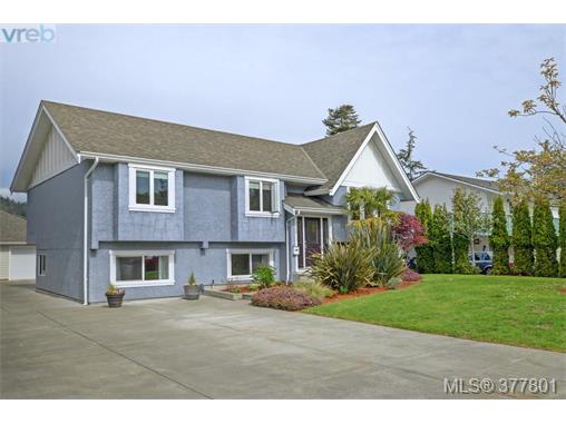 Main Photo: 4420 Torrington Road in VICTORIA: SE Gordon Head Single Family Detached for sale (Saanich East) : MLS®# 377801