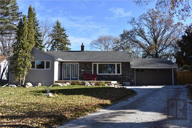 FEATURED LISTING: 66 Ruttan Bay Winnipeg