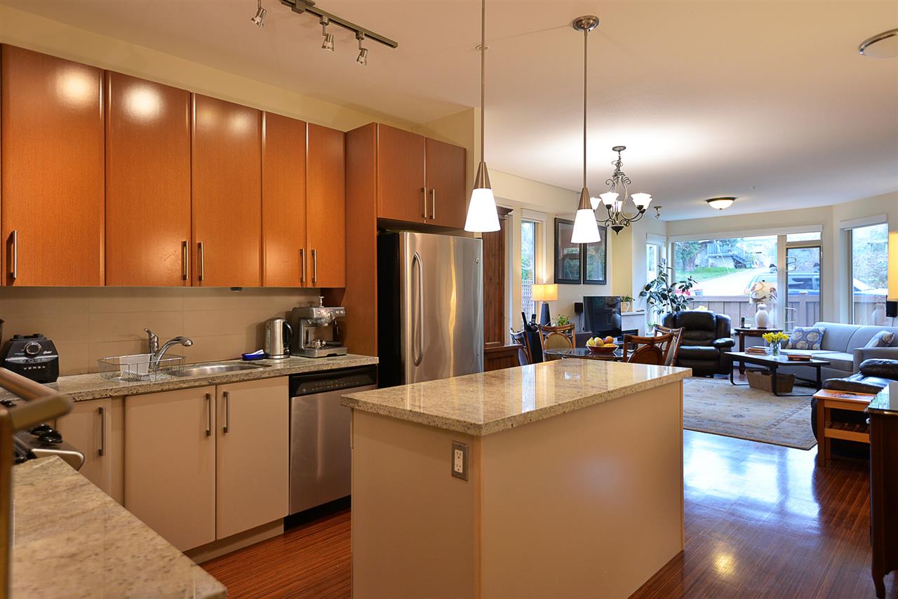 Main Photo: 117 5160 DAVIS BAY ROAD in Sechelt: Sechelt District Condo for sale (Sunshine Coast) : MLS®# R2249704