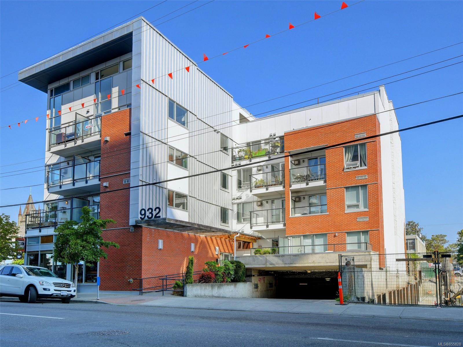 FEATURED LISTING: 302 - 932 Johnson St