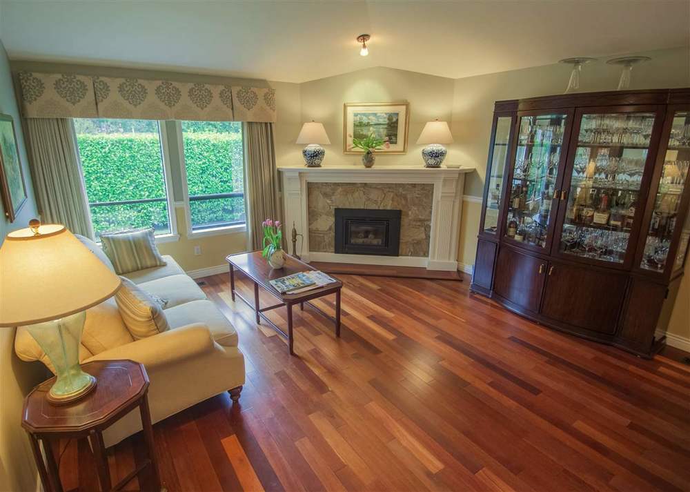 Main Photo: 13041 16TH AVENUE in South Surrey White Rock: Home for sale : MLS®# R2041818