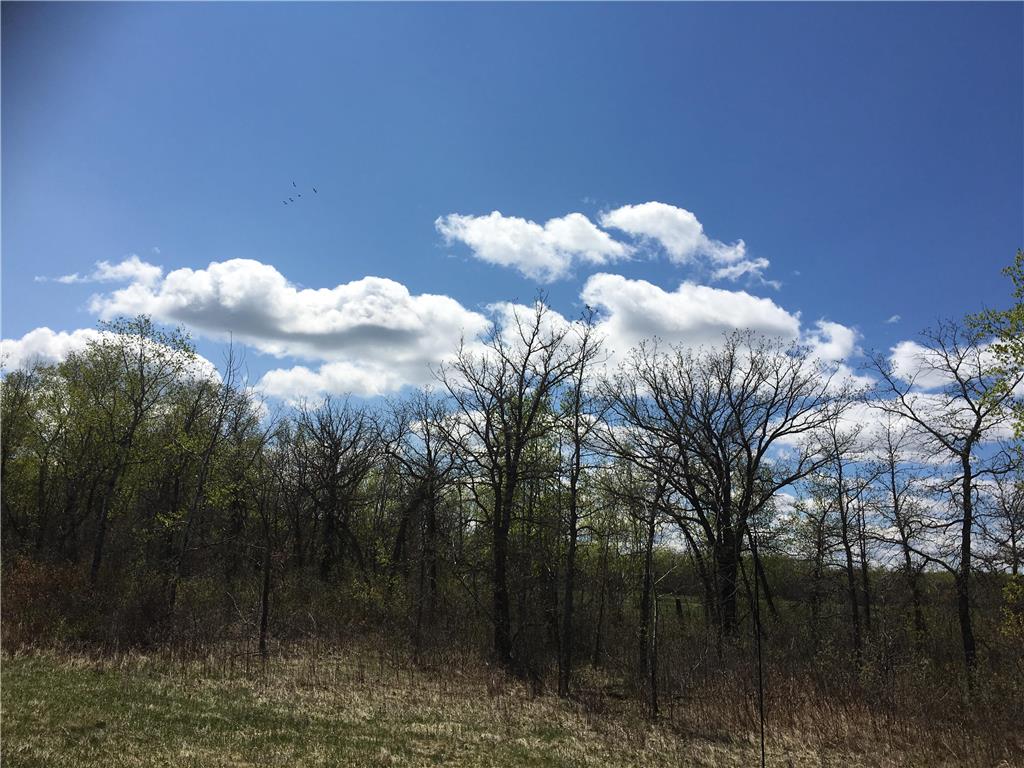 FEATURED LISTING: 1 North Winds Road Alonsa