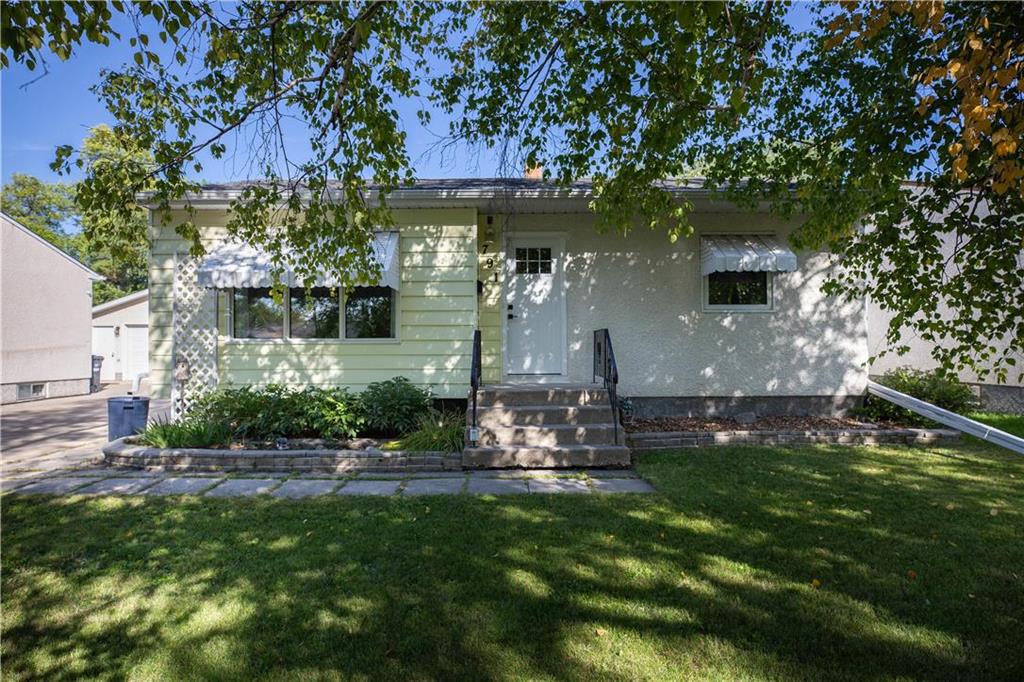 FEATURED LISTING: 791 Autumnwood Drive Winnipeg