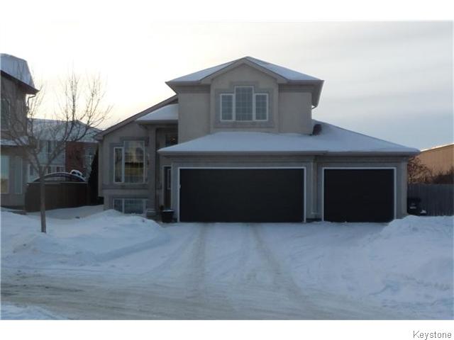 Main Photo: 107 Princewood Road in WINNIPEG: River Heights / Tuxedo / Linden Woods Residential for sale (South Winnipeg) : MLS®# 1601395