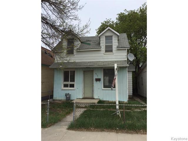 Main Photo: 613 Herbert Avenue in WINNIPEG: East Kildonan Residential for sale (North East Winnipeg) : MLS®# 1526543