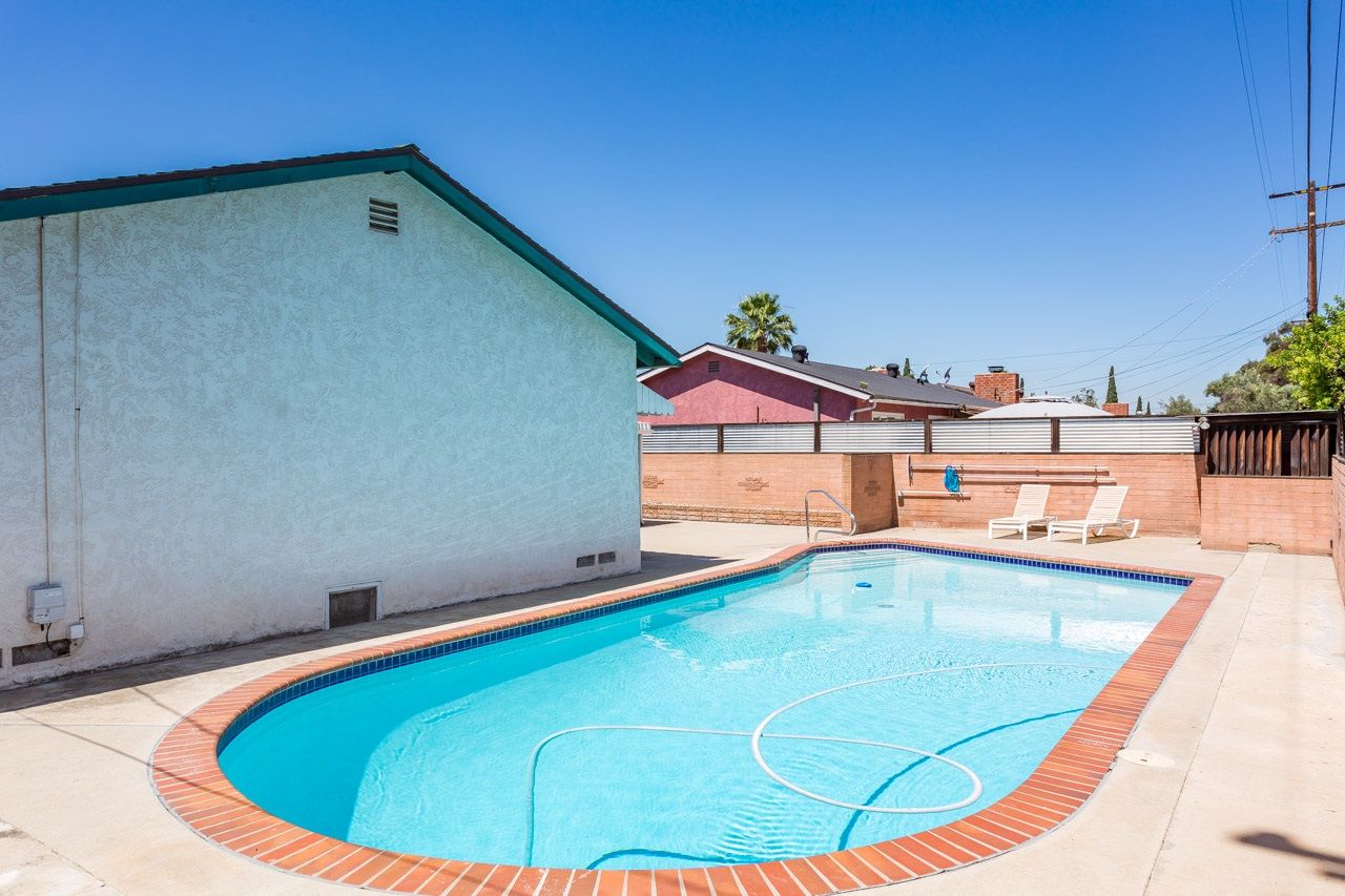 Swimming Pool/Hot Tub/Sauna