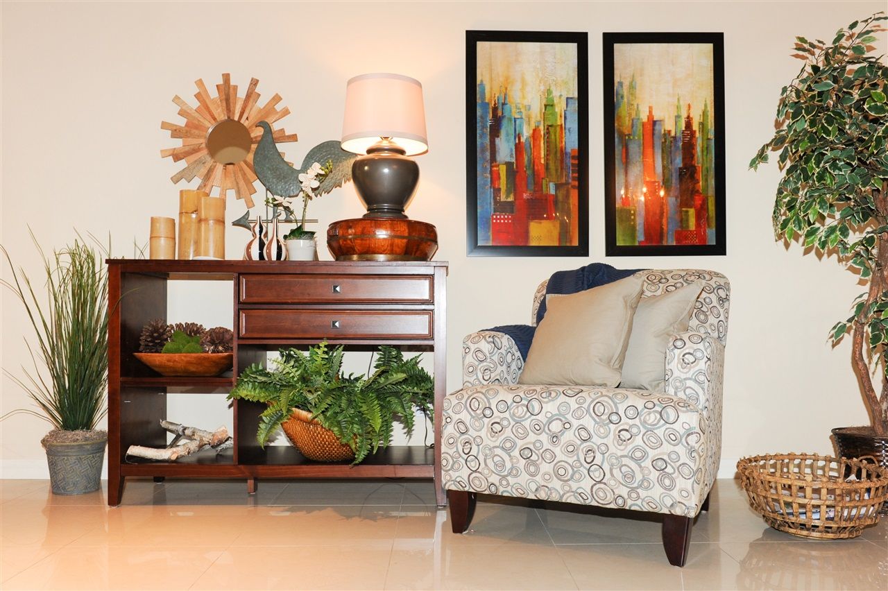 Main Photo: HILLCREST Condo for sale : 2 bedrooms : 4057 1st Ave #108 in San Diego