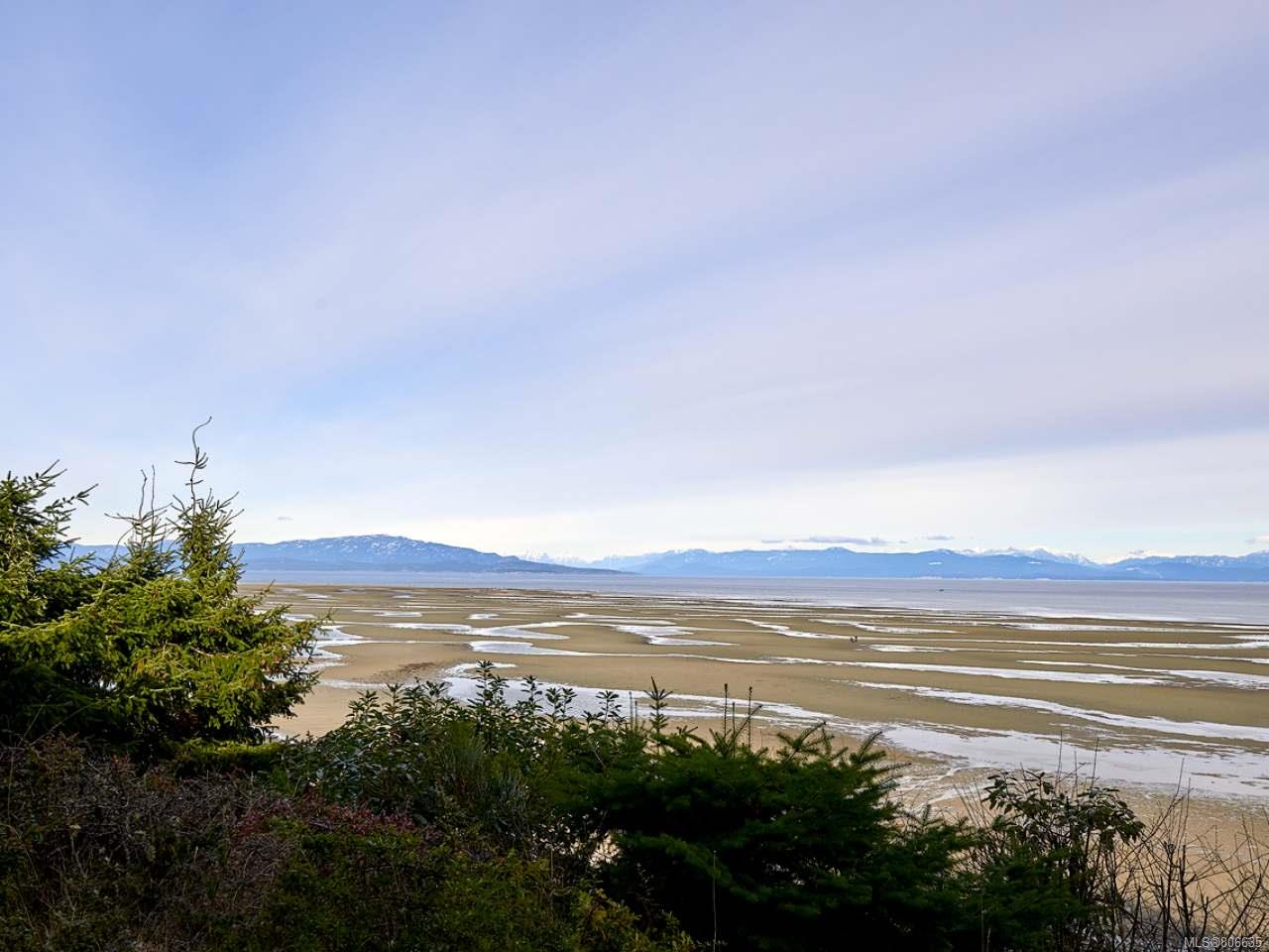 FEATURED LISTING: 135 - 1155 Resort Dr PARKSVILLE