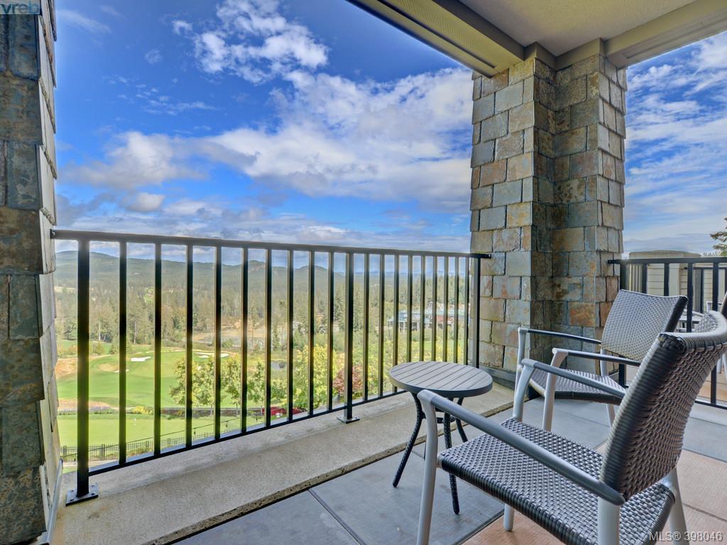 FEATURED LISTING: 245 - 1999 Country Club Way VICTORIA