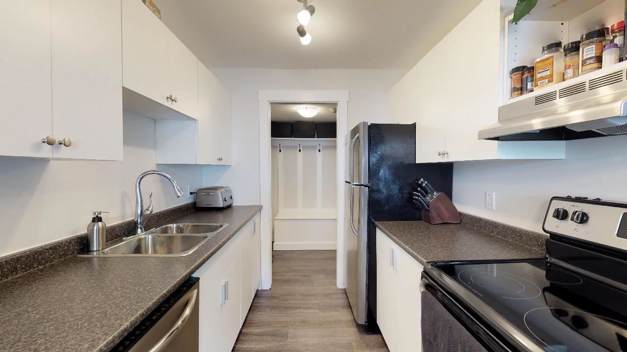 Main Photo: 27 38175 WESTWAY AVENUE in Squamish: Valleycliffe Condo for sale : MLS®# R2285667