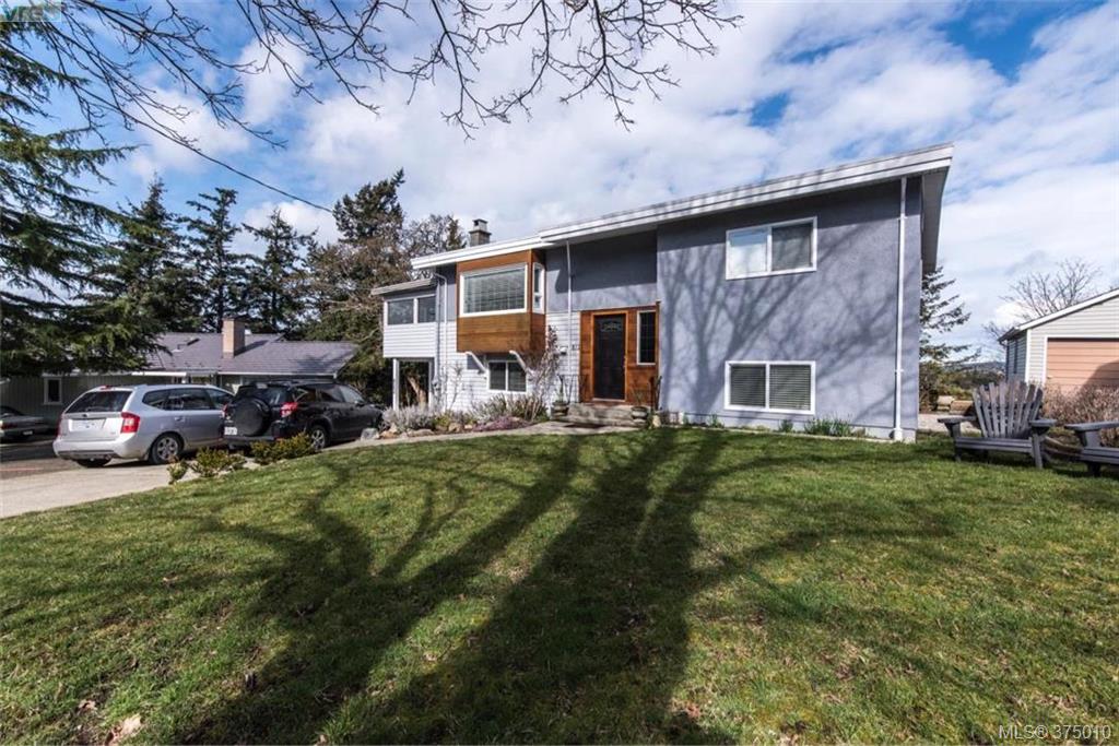 FEATURED LISTING: 812 Elrick Pl VICTORIA